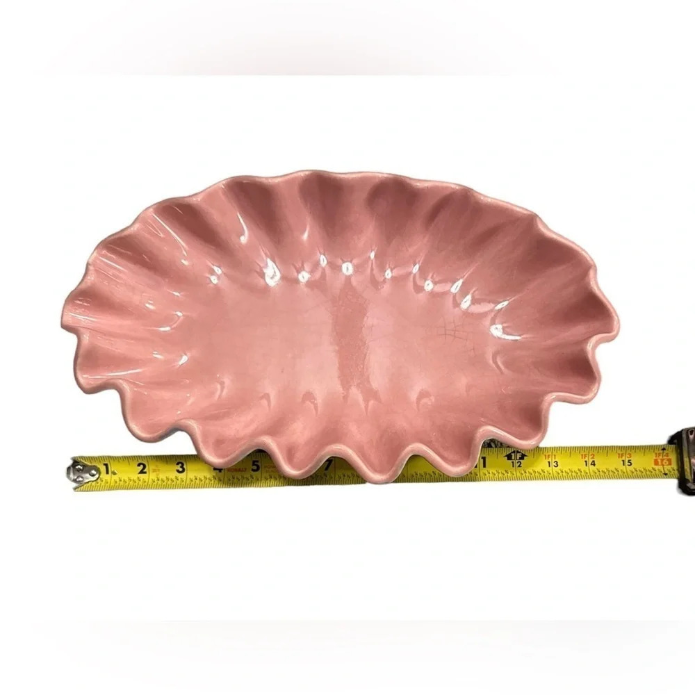 SOLD - Royal Haeger MCM ruffled rim vintage oblong console bowl in mauve - Picture 4 of 5